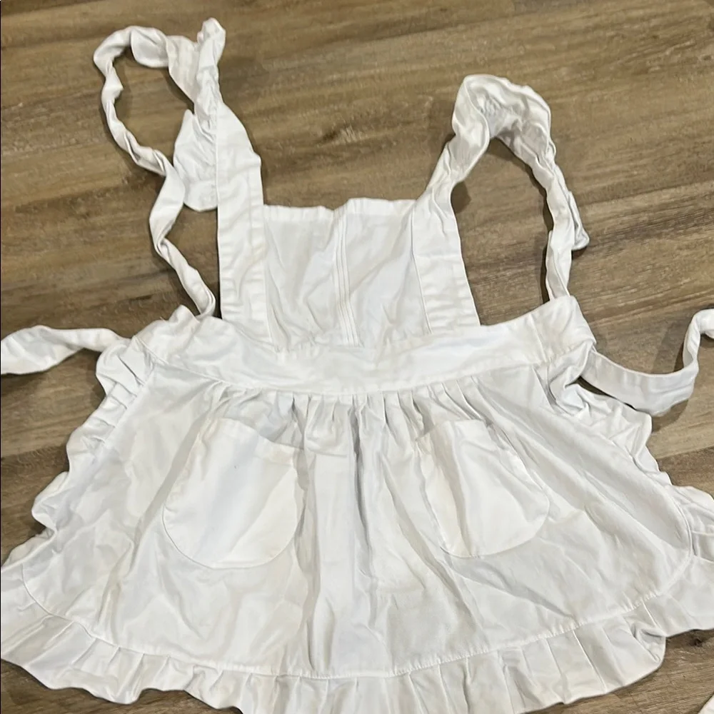 White Ruffled Apron with Pockets - sexy lingerie - small medium - Picture 2 of 3